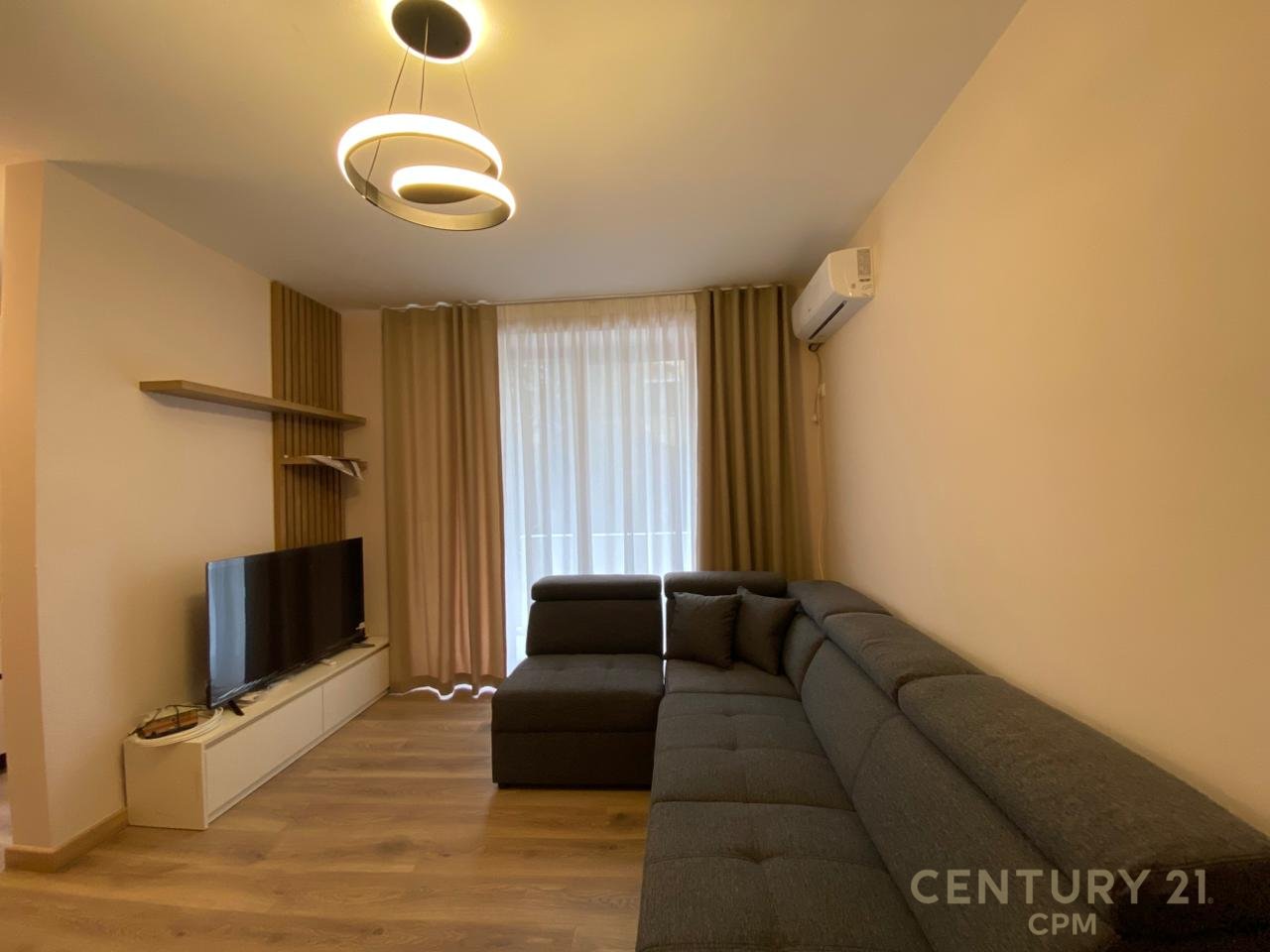 VASIL SHANTO PRANE KESH DHE KOMUNES SE PARISIT JAPIM ME QIRA APARTAMENT 1+1