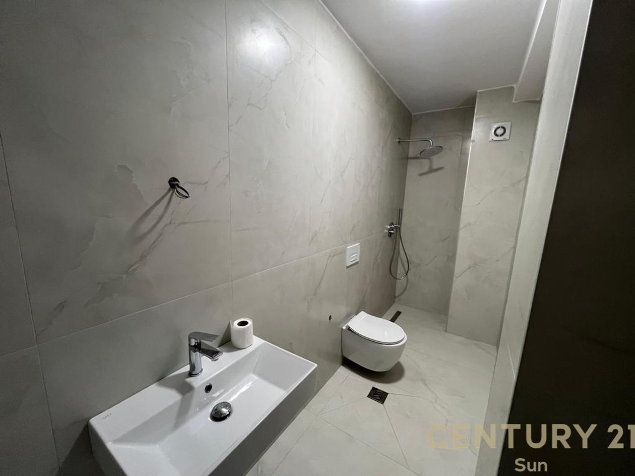 VILLA IN AFFITTO A ABA RESIDENCES