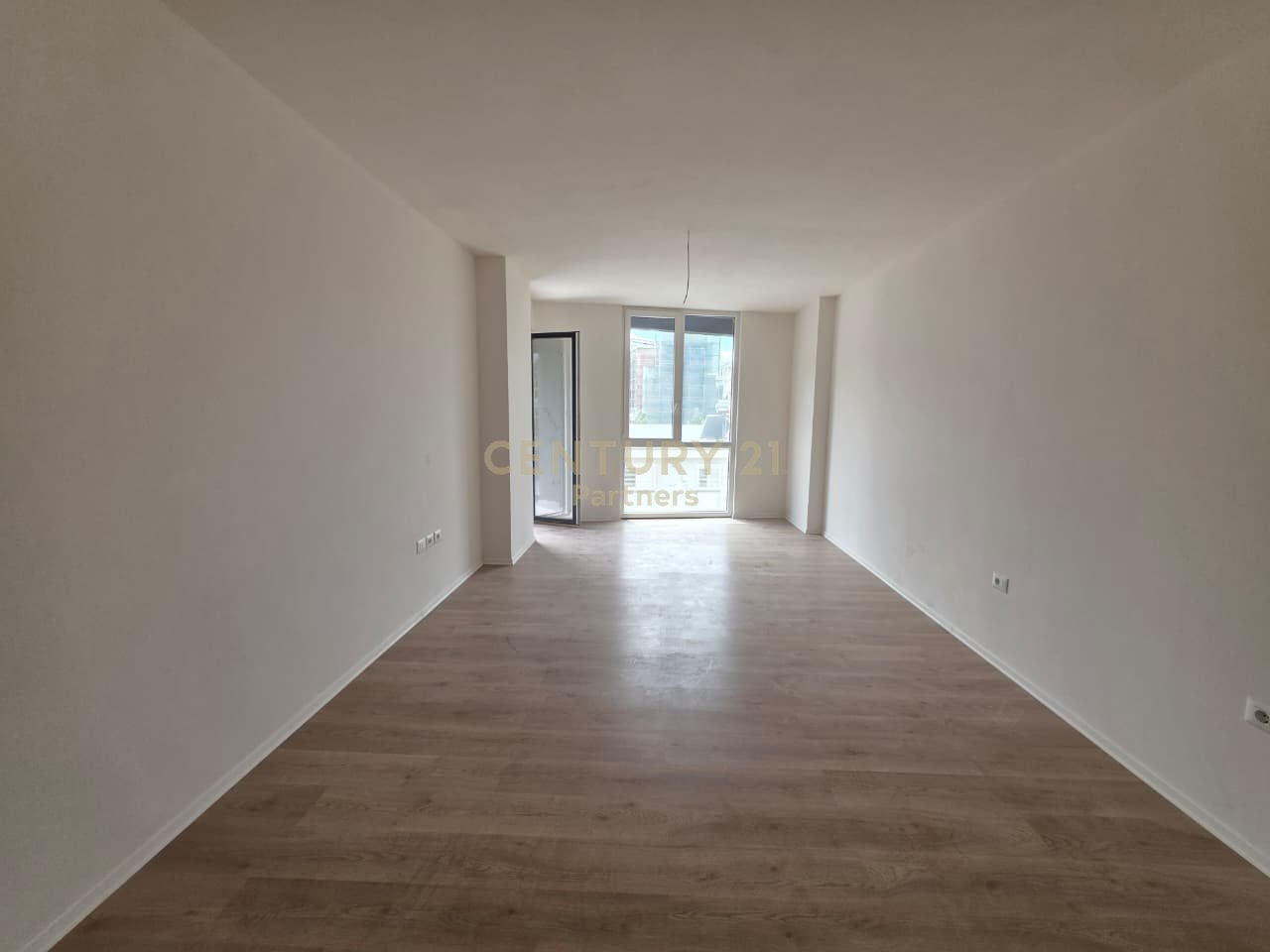 APPARTAMENTO 2+1 + POSTO AUTO ALL'ALBULENA RESIDENCE, PASKUQAN.