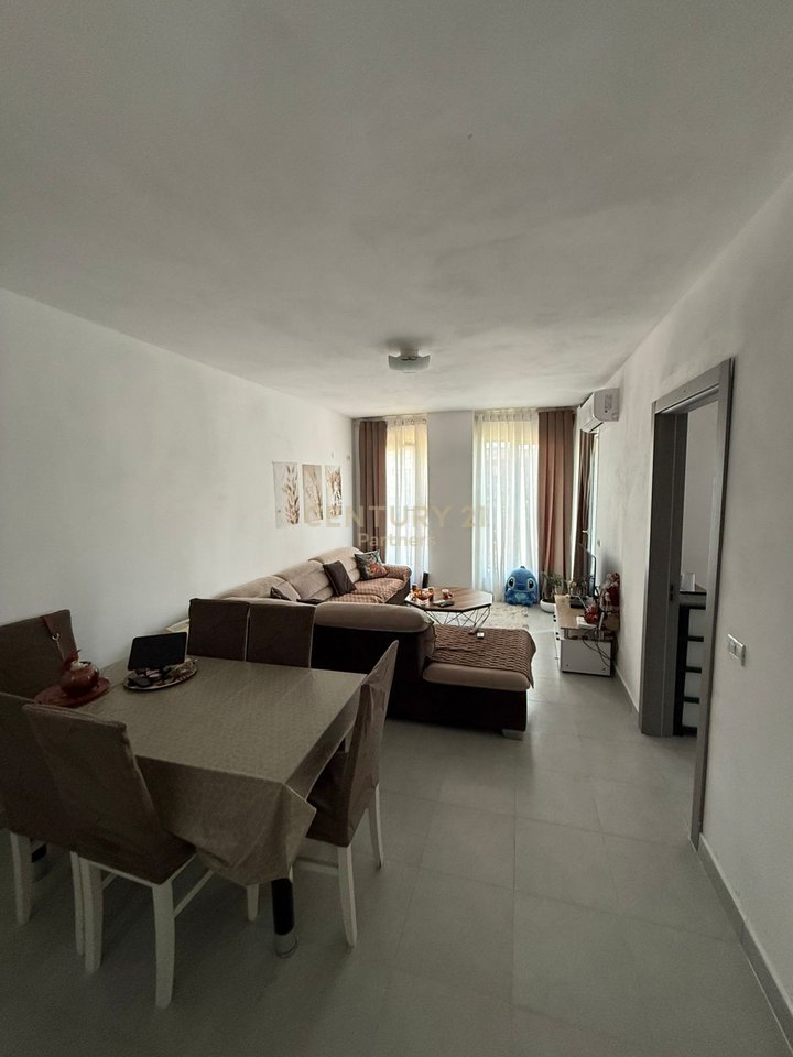 APPARTAMENTO SHESIM 2+1+2 ALLA FINE DI VIA 5 MAJI