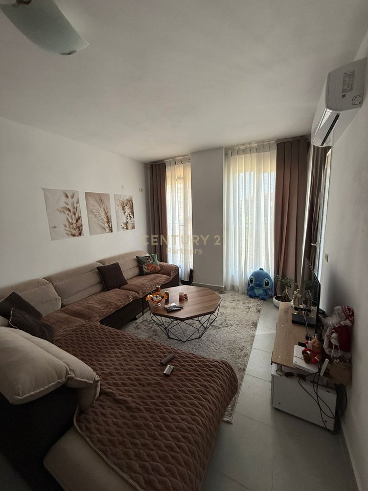 APPARTAMENTO SHESIM 2+1+2 ALLA FINE DI VIA 5 MAJI