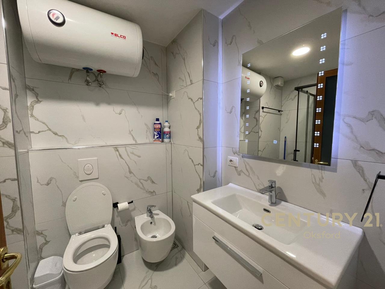 WILLSON SQUARE, APPARTAMENTO 2+1 IN AFFITTO