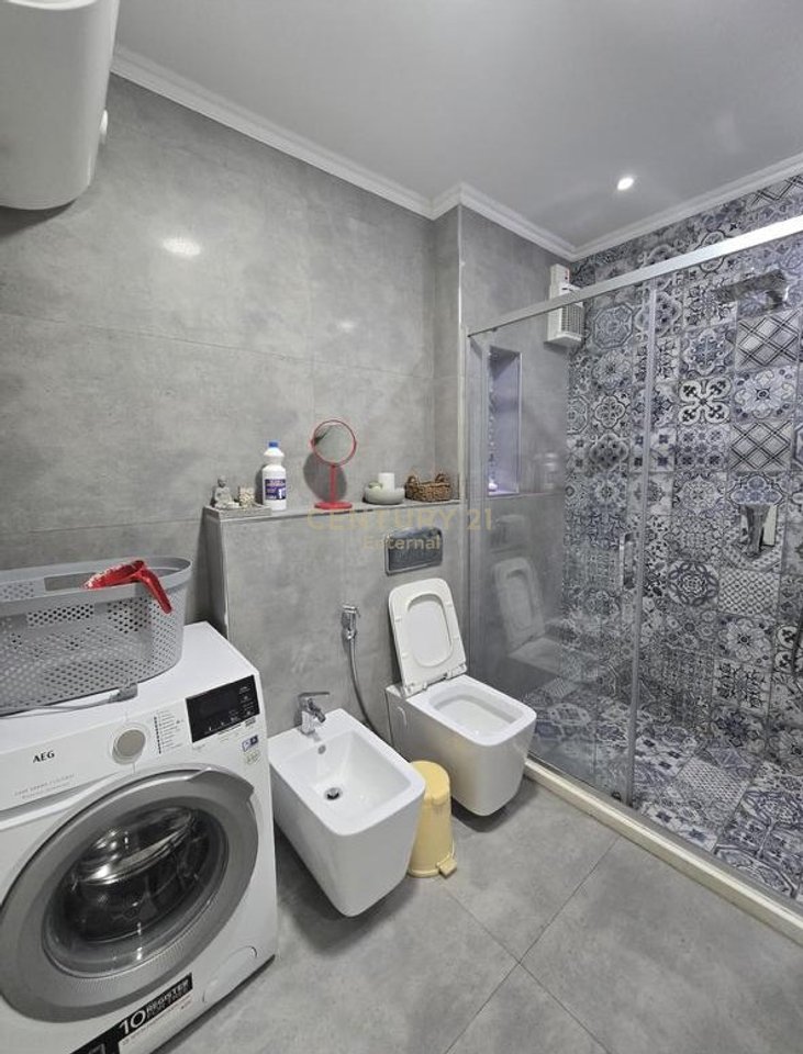 Apartament 2+1 për Qira në Fresk