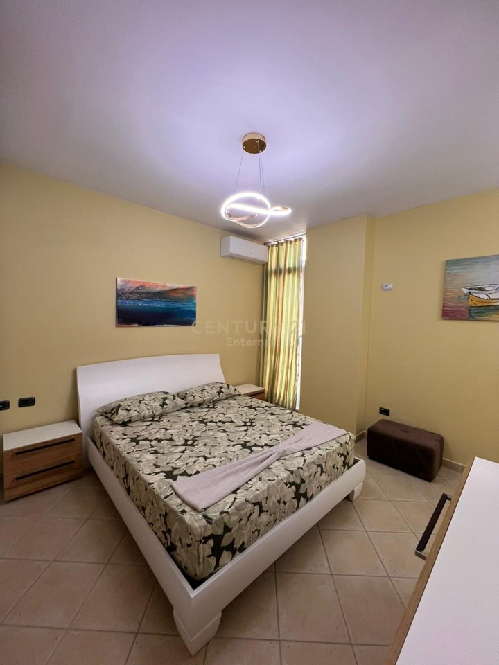 Apartment 2+1+2 for Rent on Barricades Street, near the Prosecutor's Office!