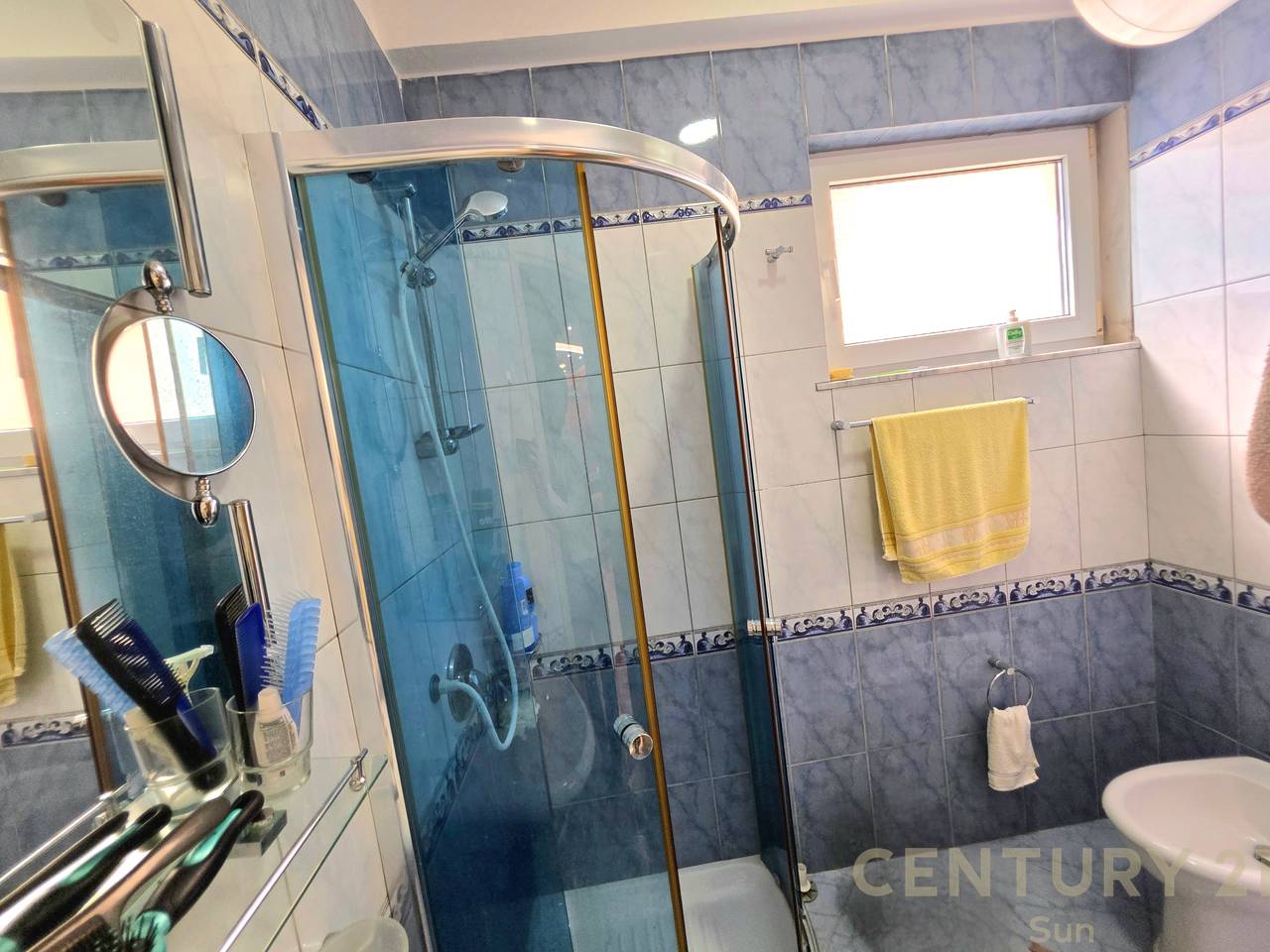SHITET APARTAMENT 2+1+2 NE MALIN E ROBIT