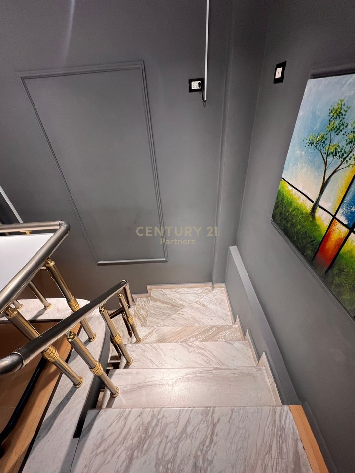 🔑 COMMERCIAL UNIT FOR SALE AT SELVIA BY THE ROAD FLOOR O