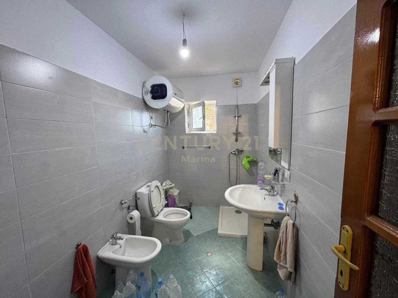 1+1 APARTMENT FOR RENT, NEAR ALI DEMI SCHOOL!