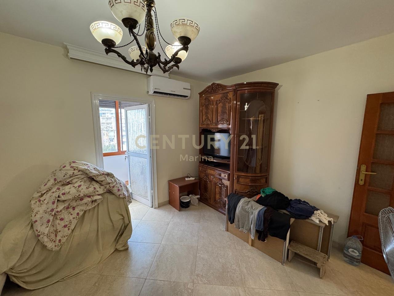 1+1 APARTMENT FOR RENT, NEAR ALI DEMI SCHOOL!
