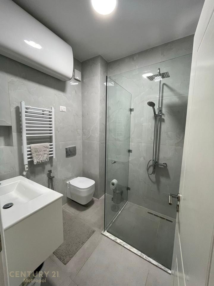 MYSLYM SHYR, APARTAMENT 2+1 PER QIRA!