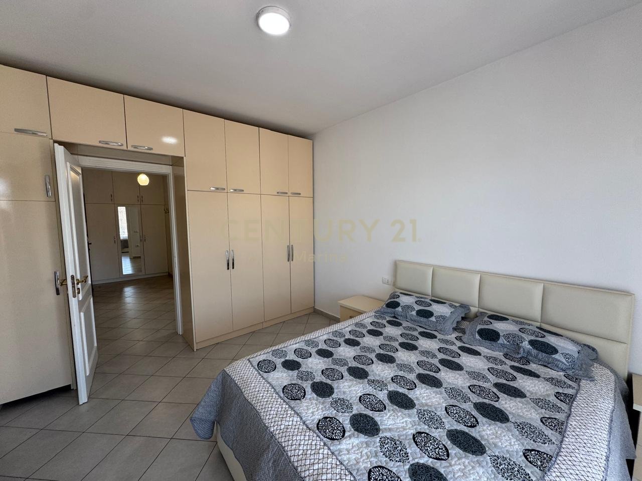 APARTAMENT 2+1+2 PER QERA,PRANE GAMA MARKET!
