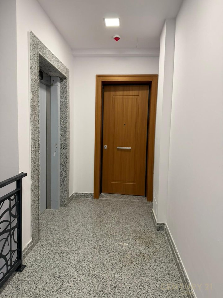 Office for rent at the "Delijorgji" Complex