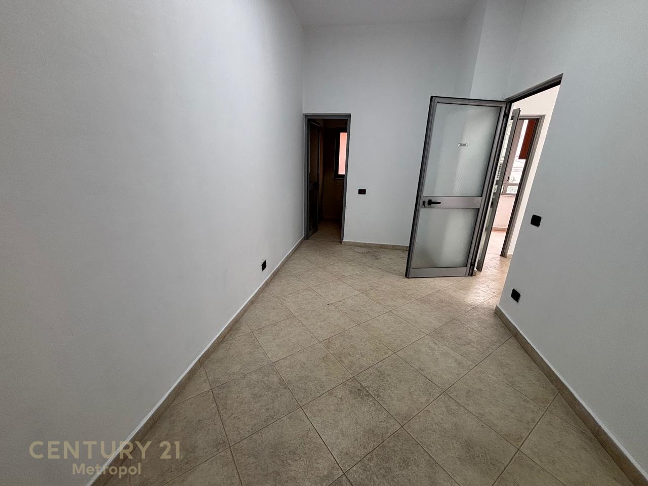 Office for Rent in Myslym Shyr