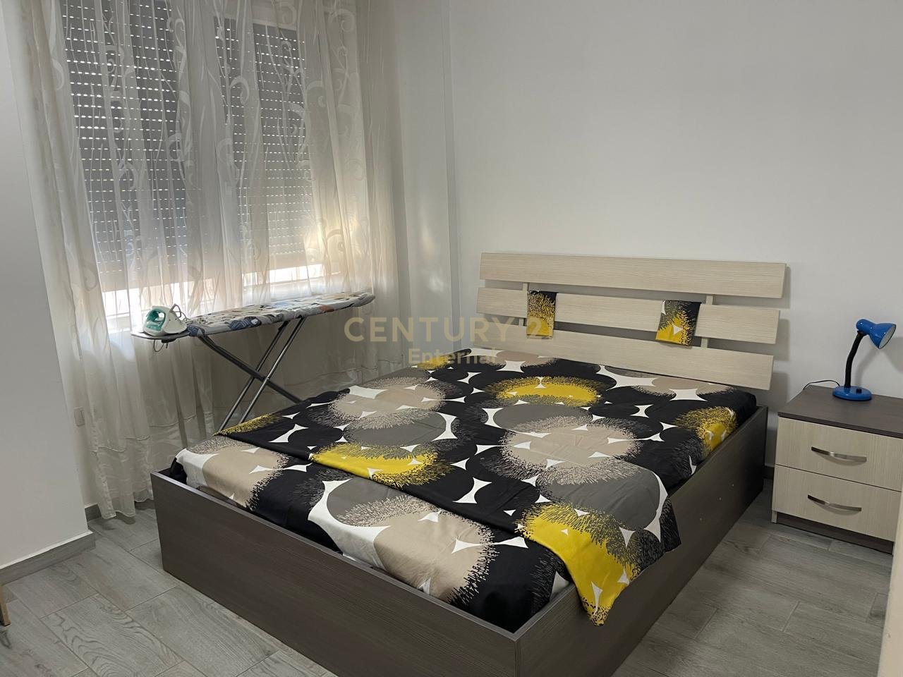 Apartament 1+1 Me Qira te  Medreseja