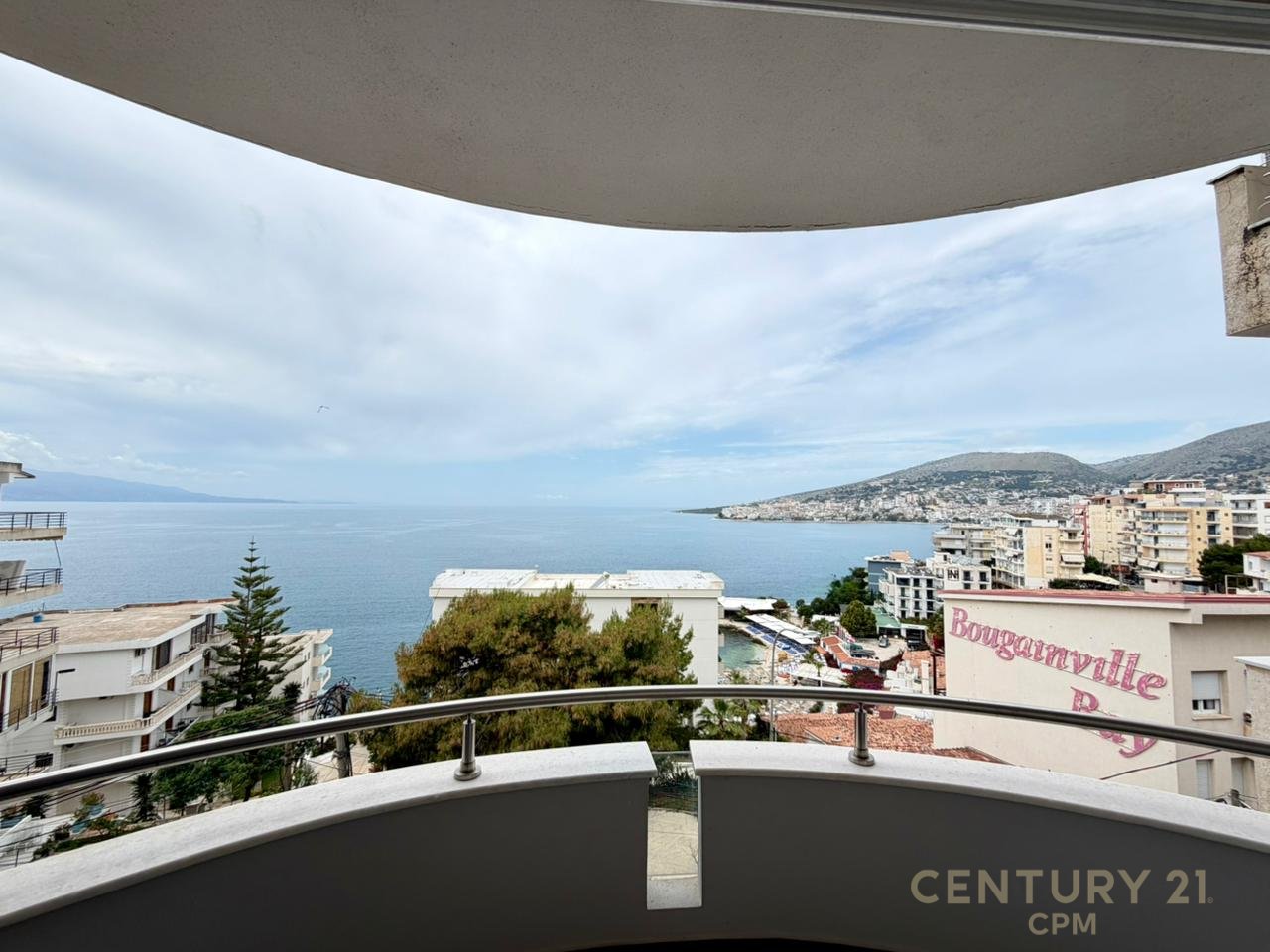 SHESIM SUPER APARTAMENT ME PAMJE NGA DETI 3+1+2+POST PARKIMI NE SARANDE!