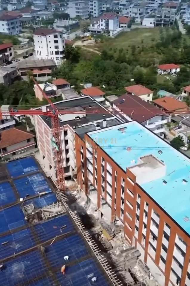 Apartment 2+1+2 for sale in Paskuqan