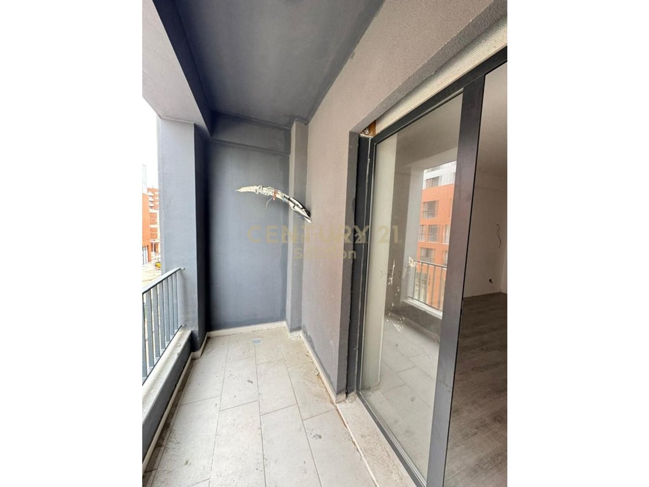 APARTAMENT 2+1+2 TUALETE PER SHITJE PRANE KOMPLEKSIT FRATARI!