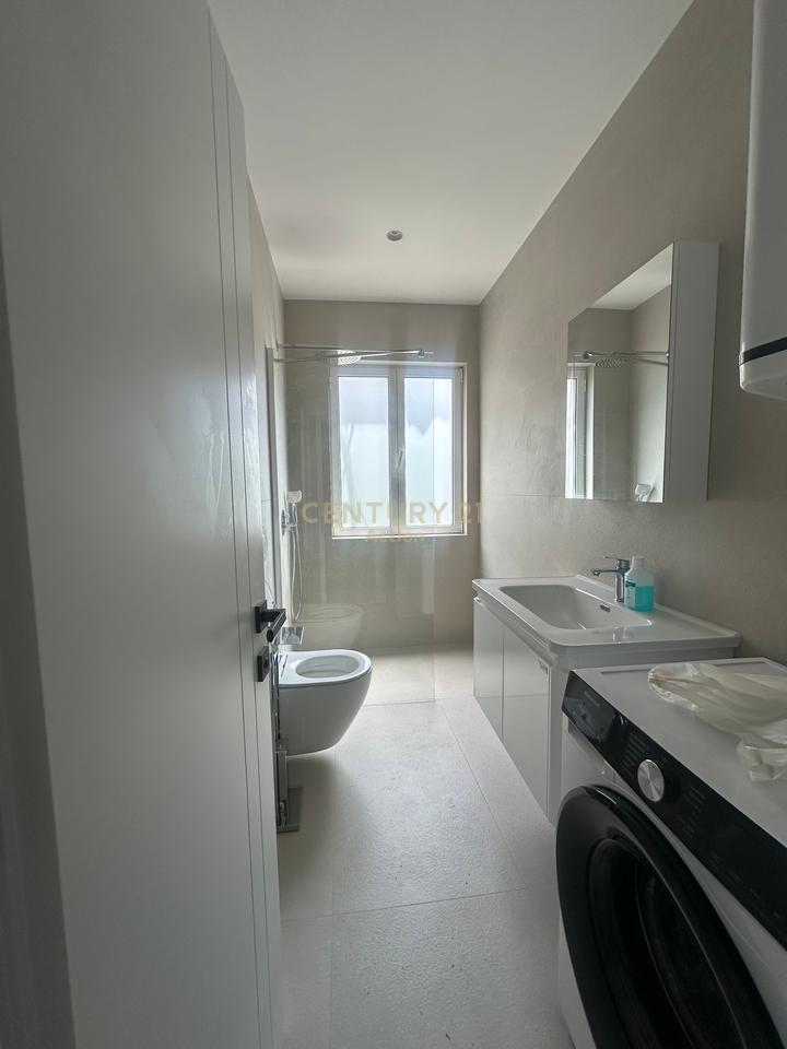 🏡 Jepet me qira apartament 1+1, Rruga e Durresit