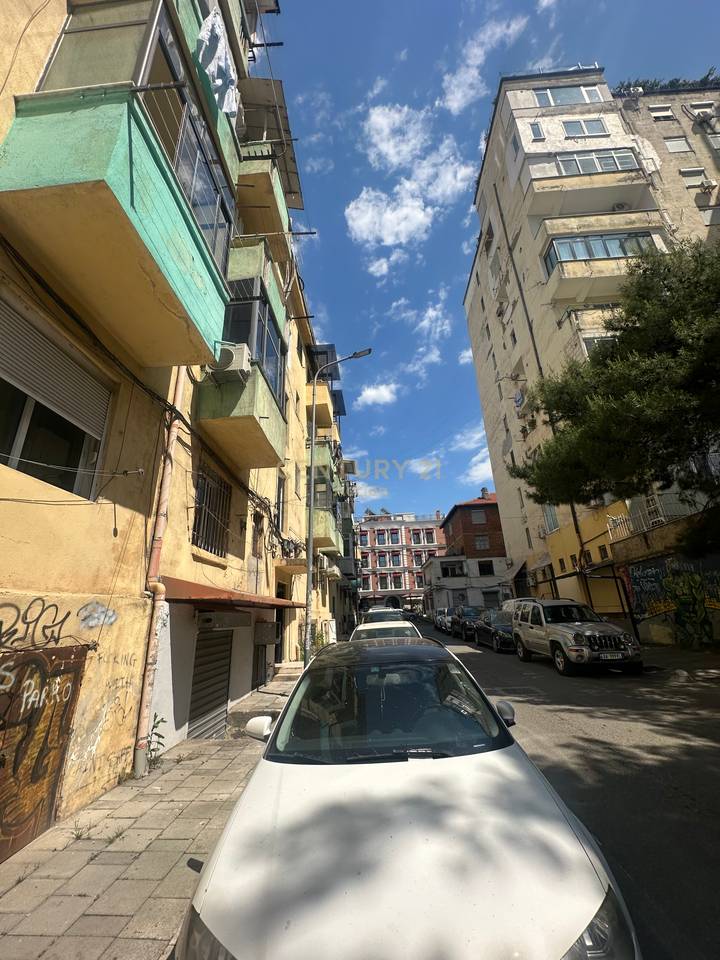🏡 Jepet me qira apartament 1+1, Rruga e Durresit