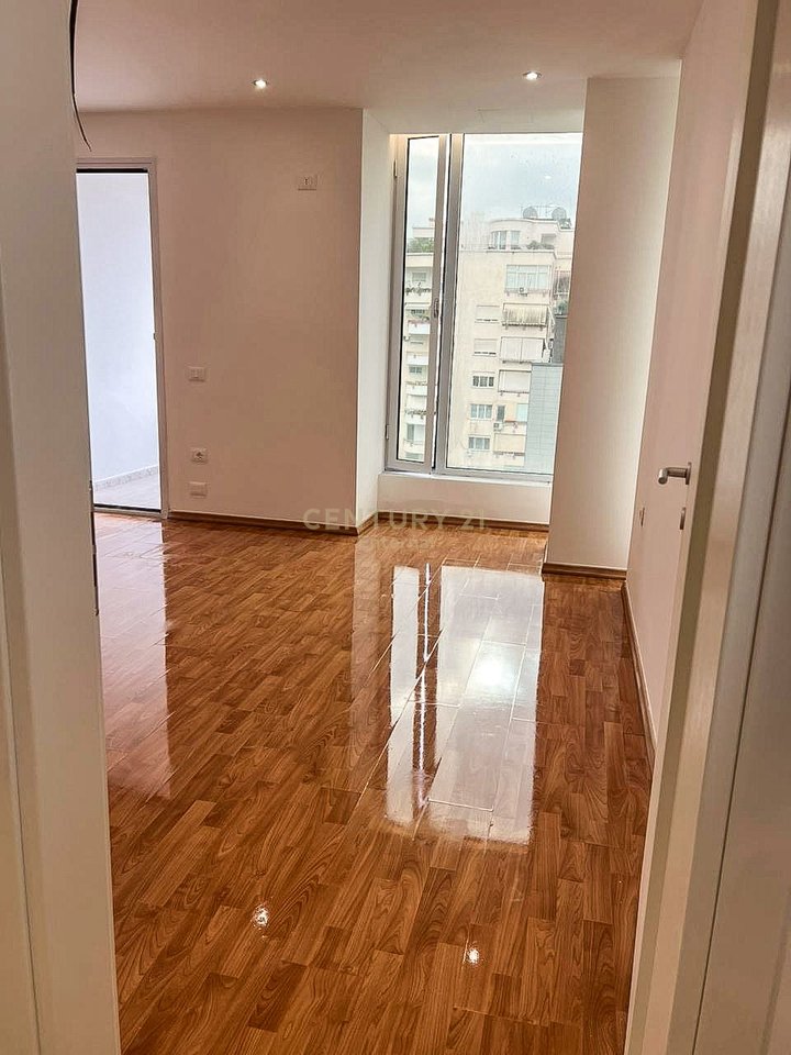American Embassy - Office for Rent 190m2 Building with Elevator