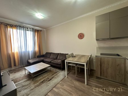 Apartament 1+1 Per Qera Tek Ish Fusha E Aviacionit!