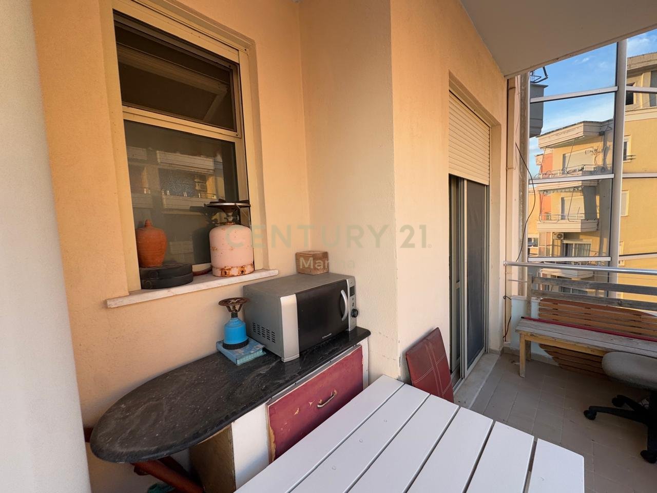 APARTAMENT 3+2+ POST PARKIM PER QERA,NE LUNGOMARE!