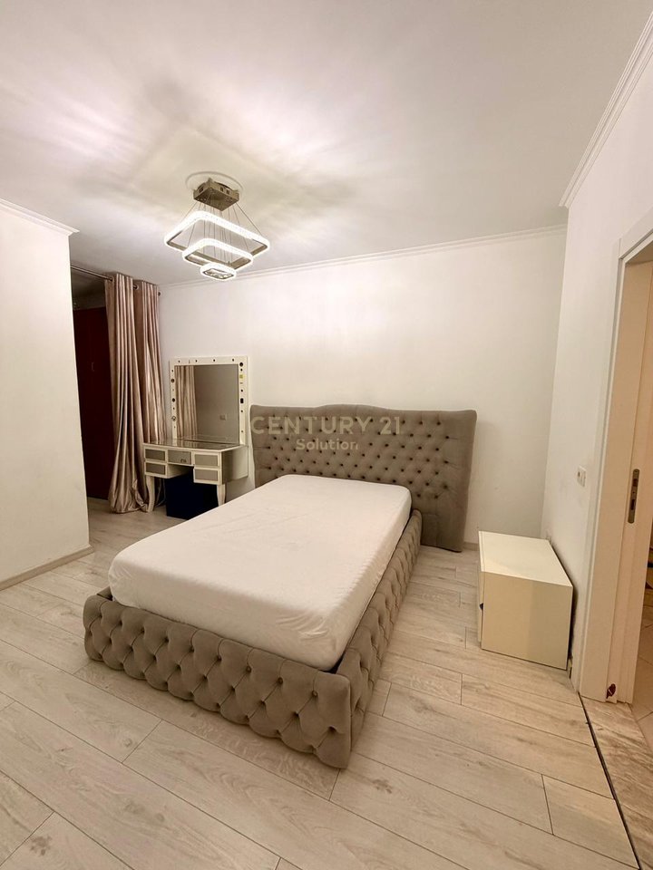 SHITET APARTAMENT 2+1+2 TE KOMUNA PARISIT