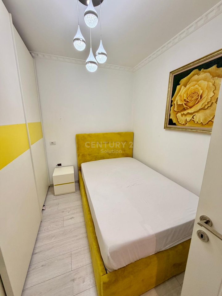 SHITET APARTAMENT 2+1+2 TE KOMUNA PARISIT