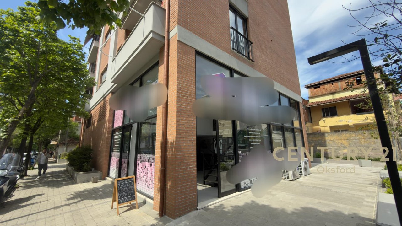 COMMERCIAL SPACE/LOFT FOR SALE ON FLOOR 0 ON BARDHYL STREET