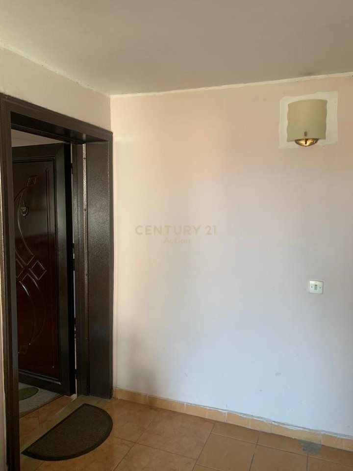 🏡 APARTMENT 2+1 FOR SALE – AT AVNI RUSTEMI SQUARE