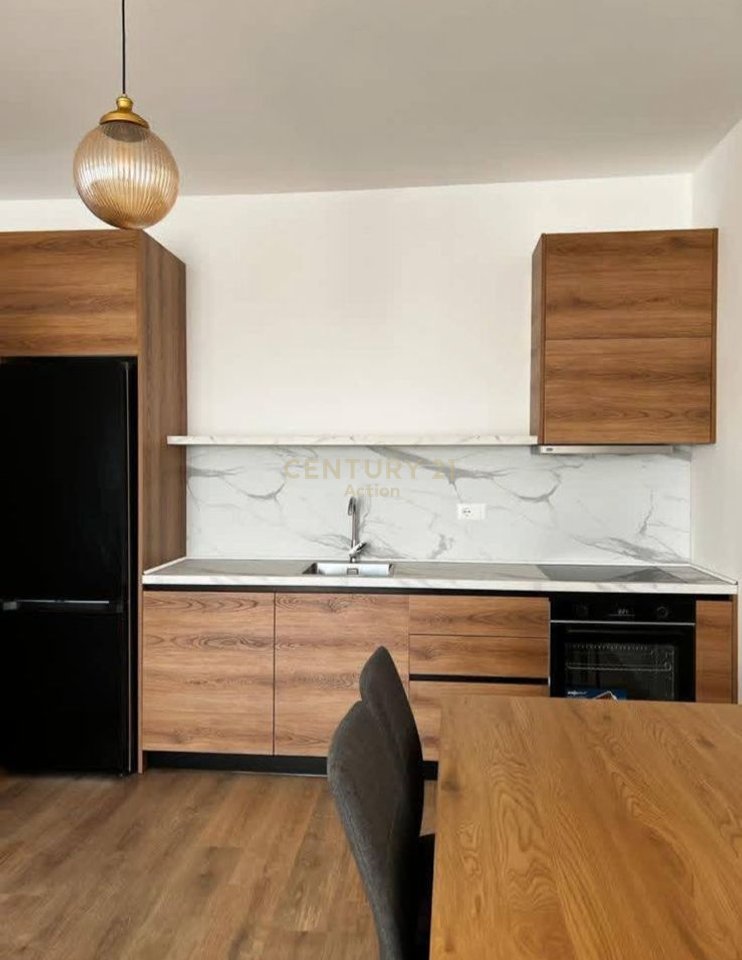 Me qira – Apartament 1+1 | Kompleksi Arlis, Rruga e Dibrës