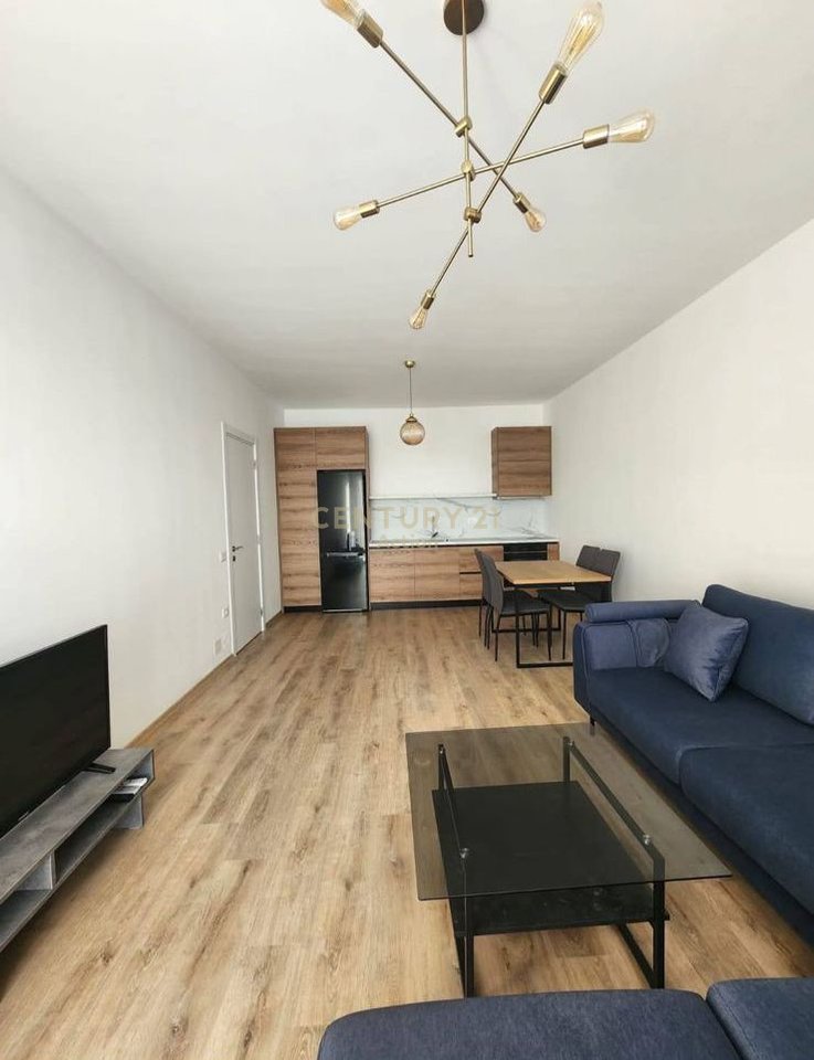 Me qira – Apartament 1+1 | Kompleksi Arlis, Rruga e Dibrës