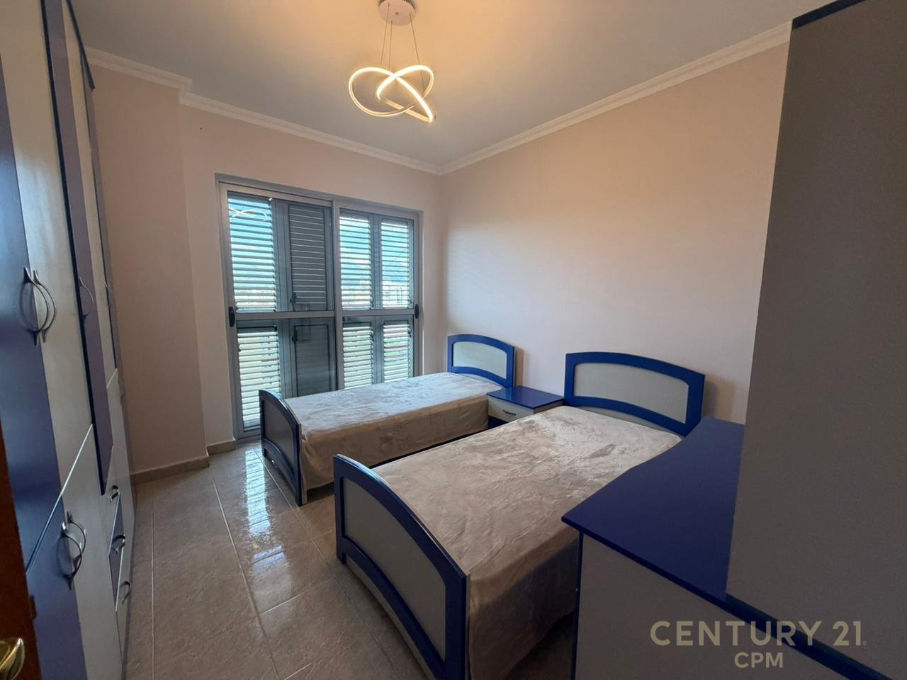 SHITET APARTAMENT 3+1+2 PRANE KRISTAL CENTER!