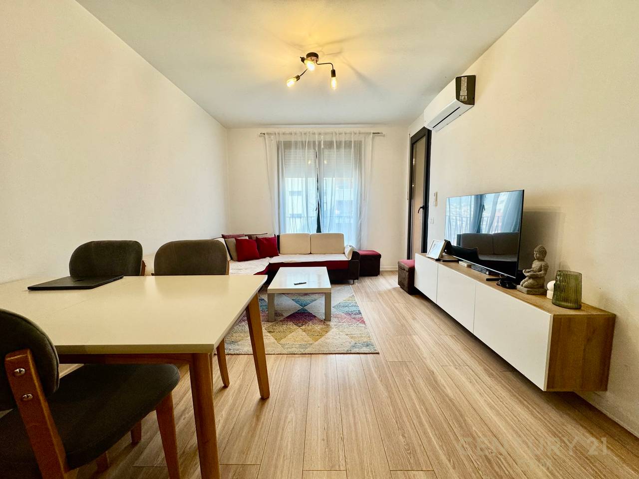1+1 apartment for rent at the Zirkon Complex!
