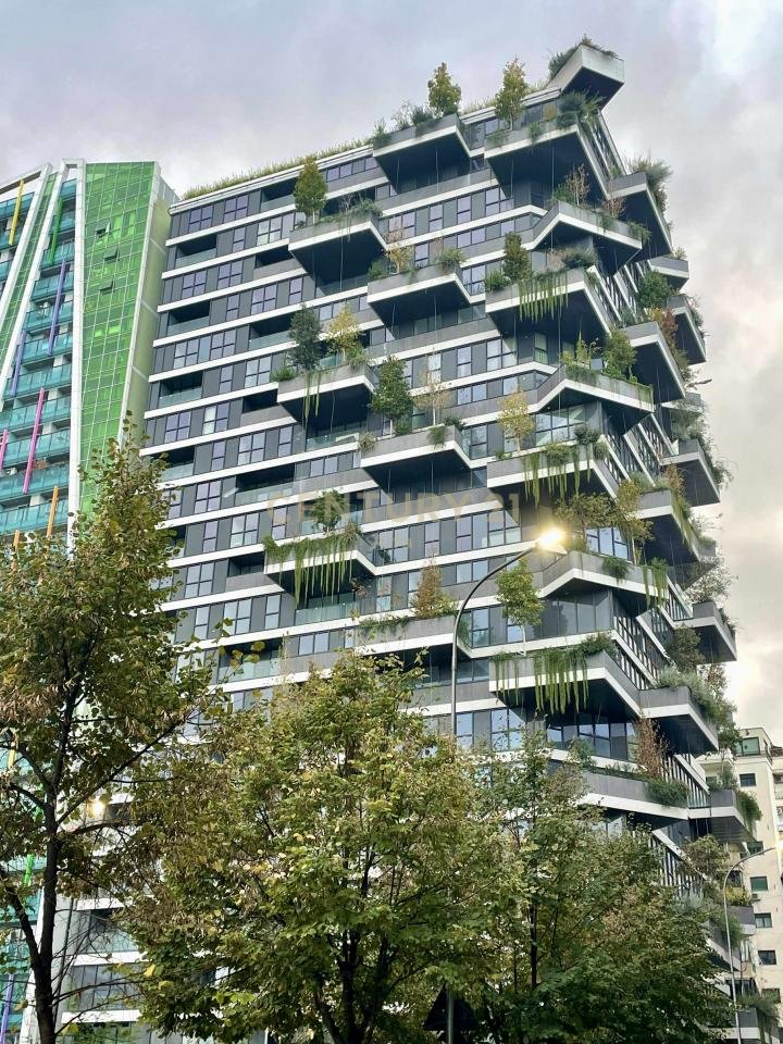 Ambient Premium në Vertical Forest Tirana – 205.85 m² | Kati 1 | Fasade me Vizibilitet