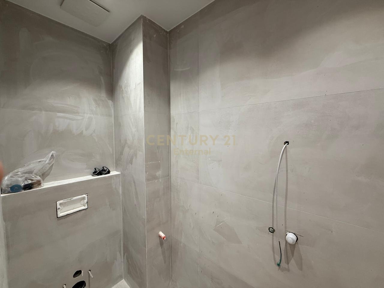 Apartament  2+1+2 per shitje tek Ish-Ekspozita