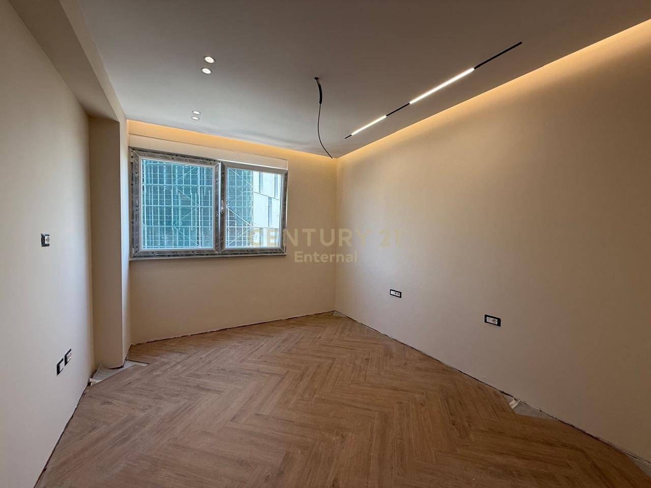 Apartament  2+1+2 per shitje tek Ish-Ekspozita
