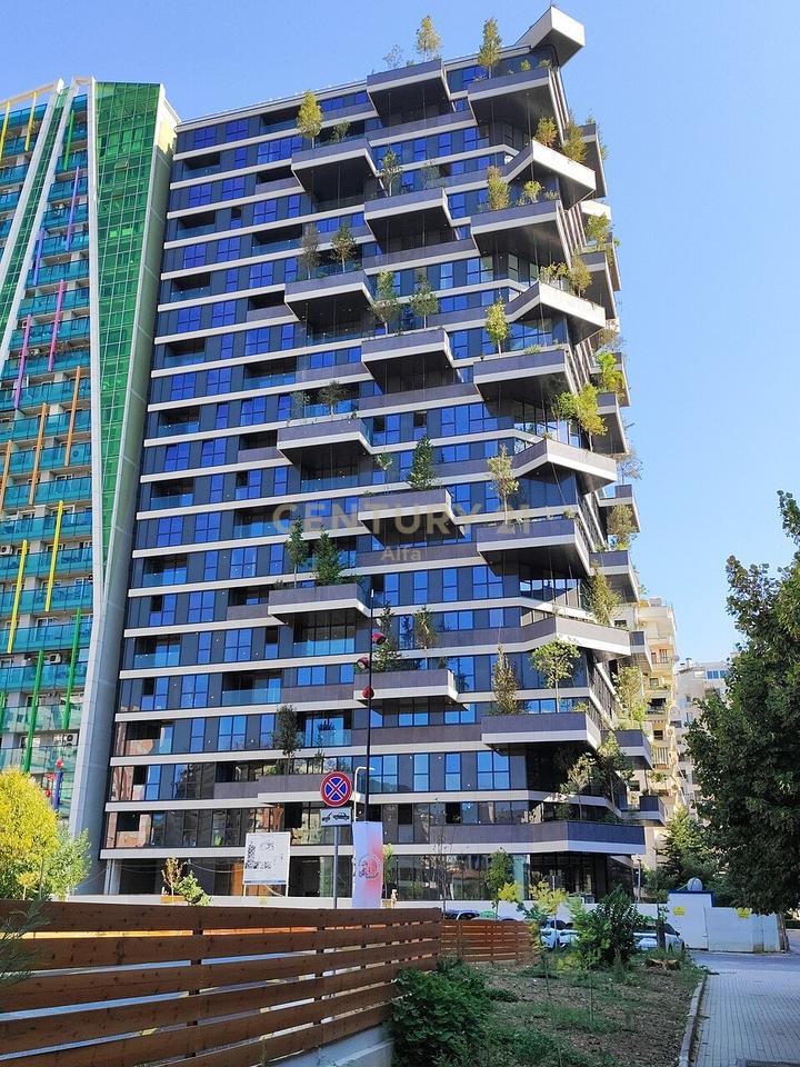 Ambient Premium në Vertical Forest Tirana – 169.31m² | Kati 1 | Fasade me Vizibilitet