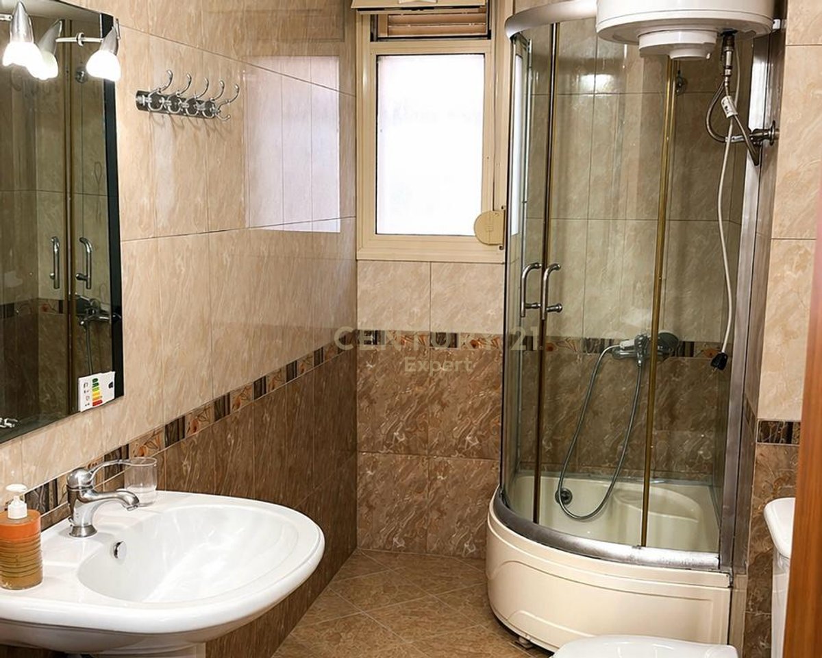 APARTMENT 2+1 FOR RENT ON THE LUNGOMARE