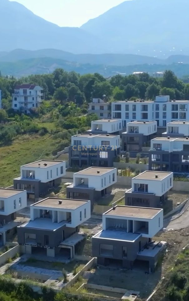 Lakeside Residence, apartament duplex për shitje te Liqeni i Farkës