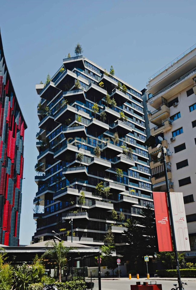 Ambient Premium nel Bosco Verticale Tirana – 169,31m² | Piano 1 | Facciata con Visibilità