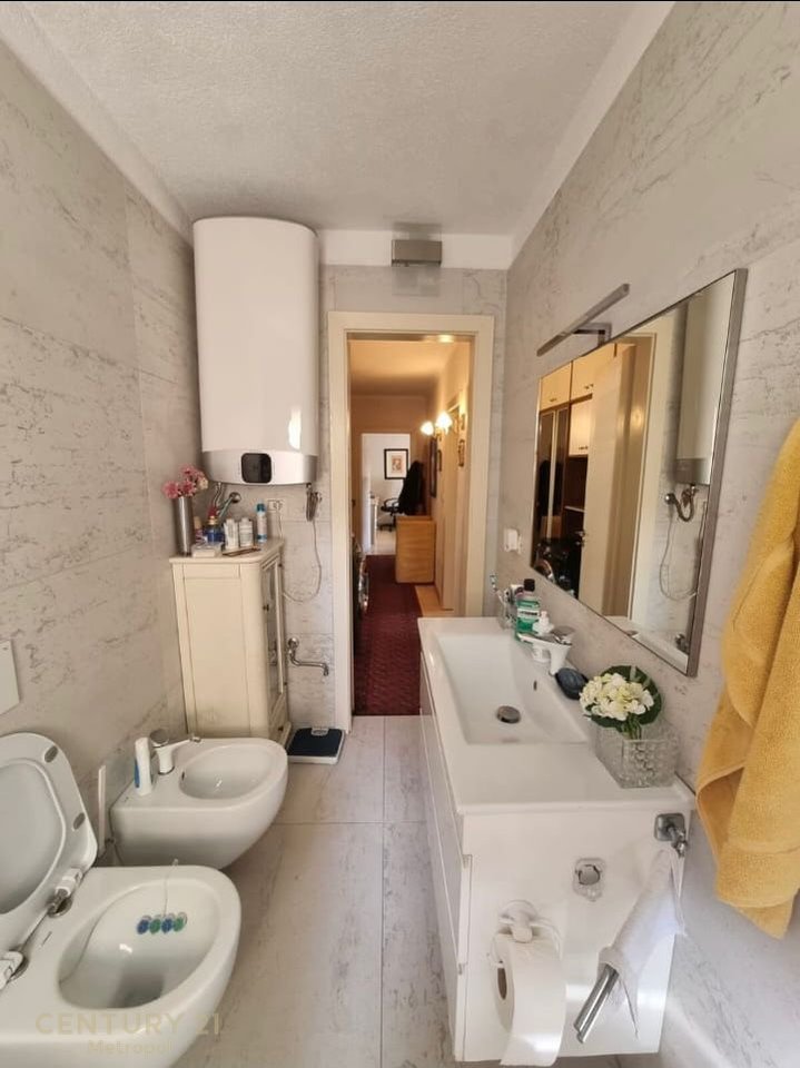 2+1 Apartment for Rent near Myslym Shyri!