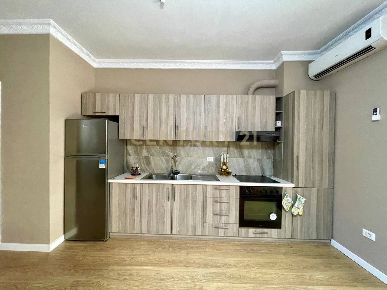 QIRA, APARTAMENT 2+1+2 TE KOPSHTI ZOOLOGJIK‼️