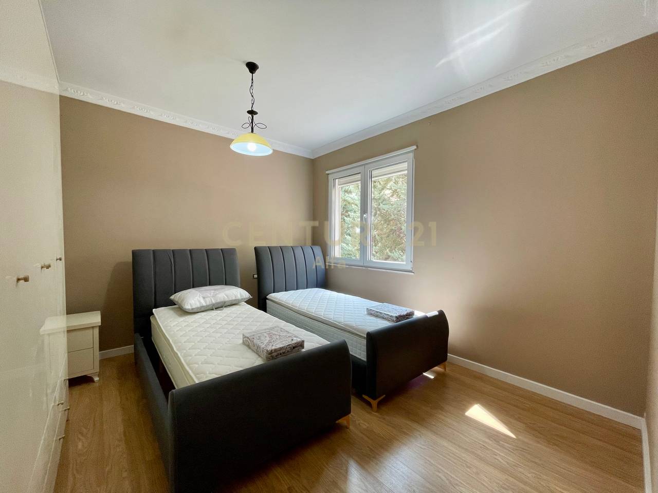QIRA, APARTAMENT 2+1+2 TE KOPSHTI ZOOLOGJIK‼️