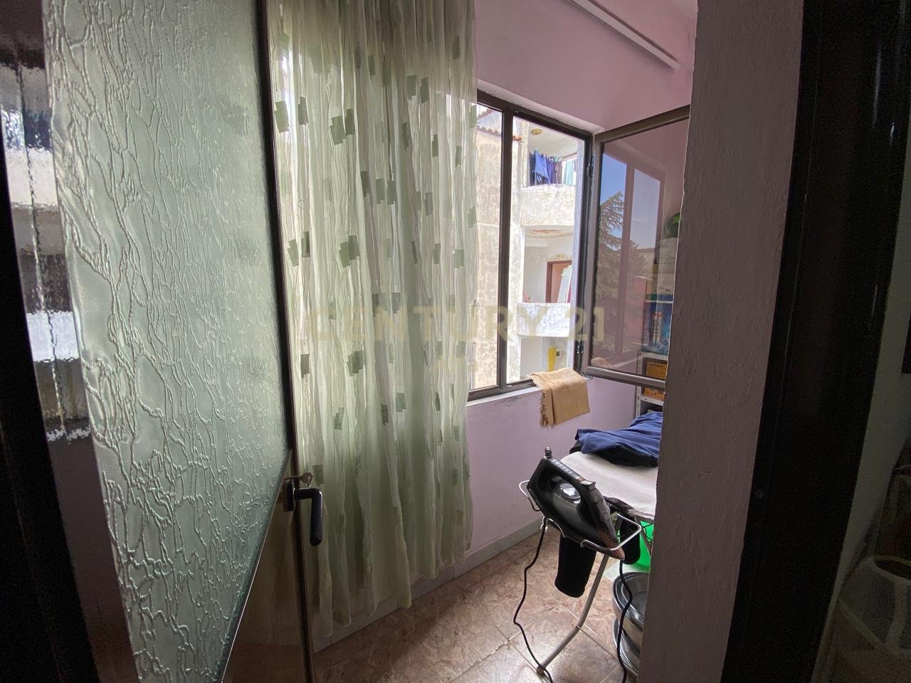 🏡 Shitet Vilë 3-Katëshe në Zonën e Oxhakut!