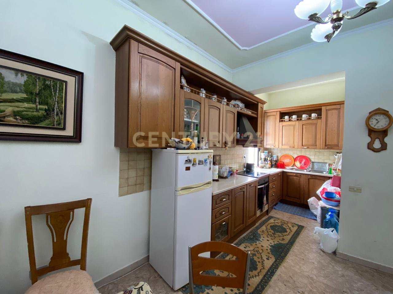 🏡 Shitet Vilë 3-Katëshe në Zonën e Oxhakut!