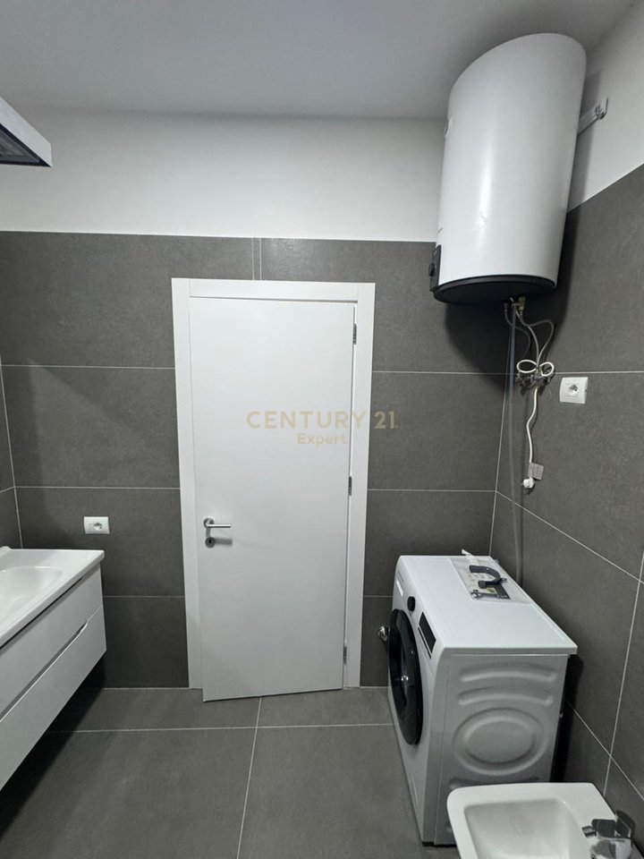 APPARTAMENTO 1+1+POSTO AUTO IN AFFITTO A GOLDEN PARK 3