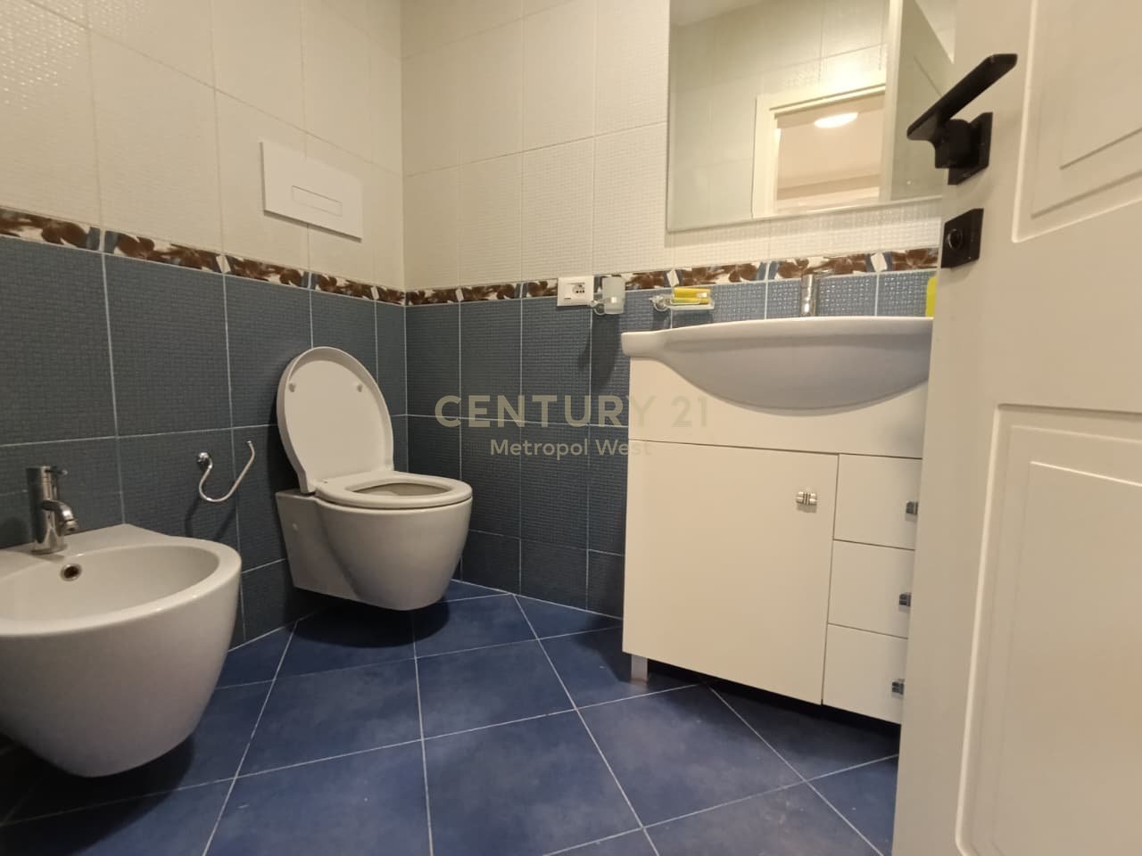 APARTMENT FOR SALE 2+1 NEAR KOLOMBO COMPLEX - OXHAKU!