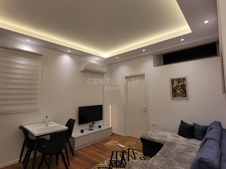 APARTAMENT 1+1 ME QIRA KAT VILE RRUGA E DURRESIT!
