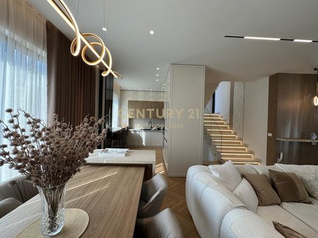 VILLA INDIPENDENTE IN AFFITTO IN UN COMPLESSO RESIDENZIALE A FARKE