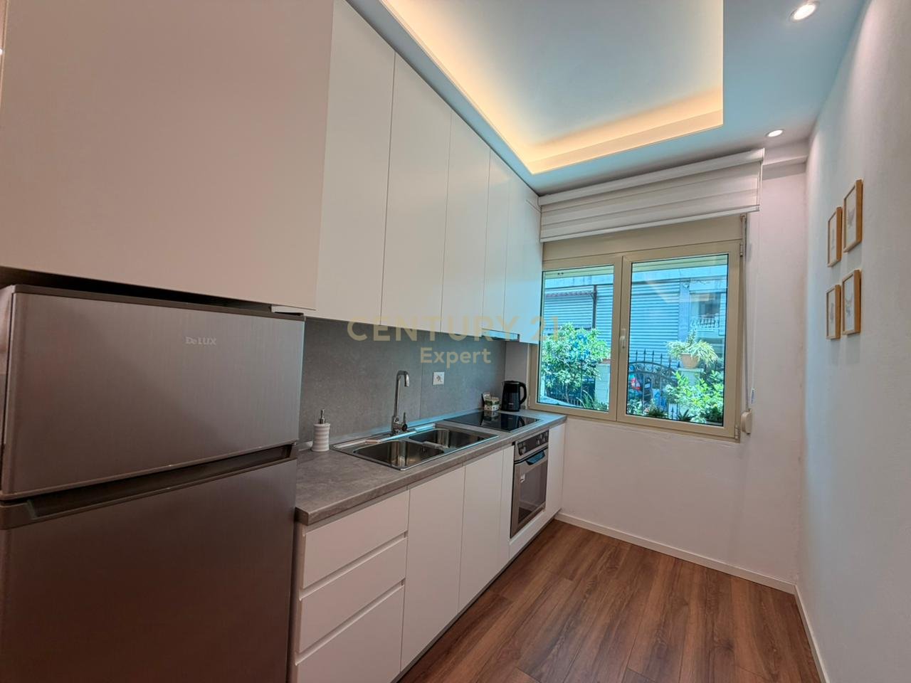APARTAMENT 1+1 ME QIRA KAT VILE RRUGA E DURRESIT!